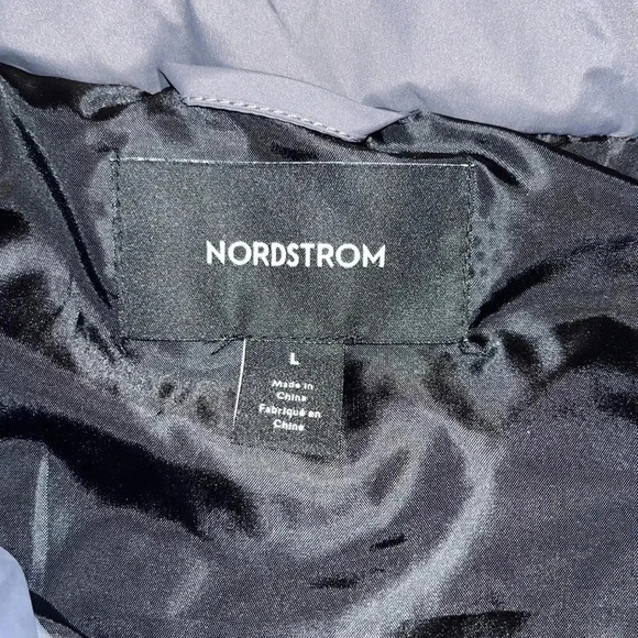 NORDSTROM NEW Lightweight Quilted Vest size Large - Picture 3 of 9
